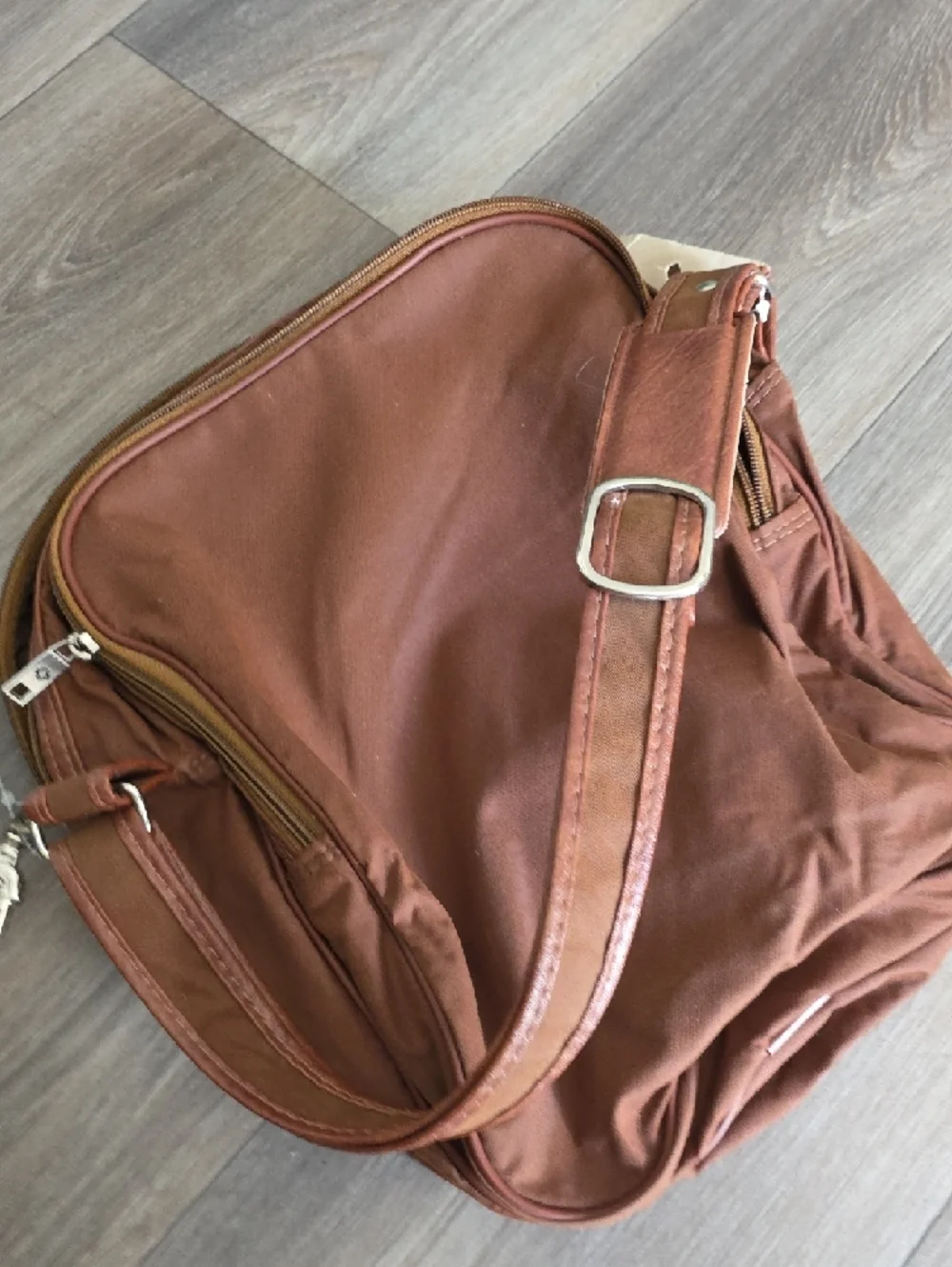 Samsonite Men's Rust Brown Messenger Crossbody Bag